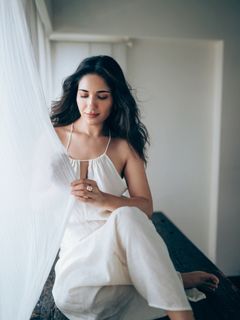 Ruhani Sharma feet photo 1