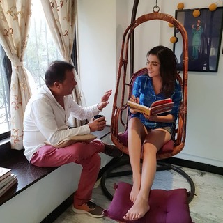 Ruhi Singh feet photo 2