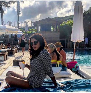 Ruhi Singh feet photo 2