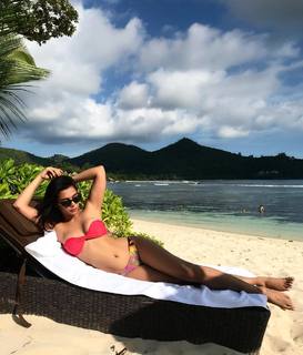 Ruhi Singh feet photo 4