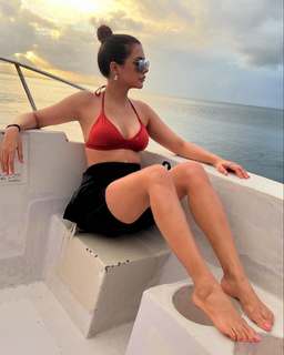 Ruhi Singh feet photo 8