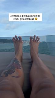 Ruivinha de Marte feet photo 17