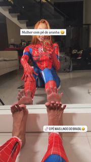 Ruivinha de Marte feet photo 5