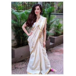 Rukhsar Rehman feet photo 17