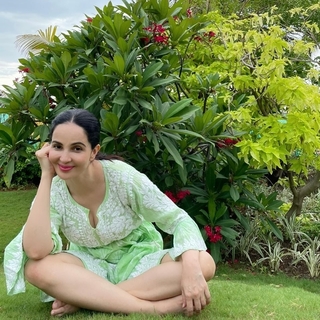 Rukhsar Rehman feet photo 14