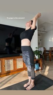 Rukhsar Rehman feet photo 2
