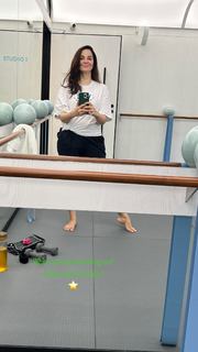 Rukhsar Rehman feet photo 3