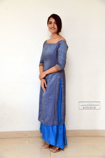 Rukmini Vasanth feet photo thumbnail