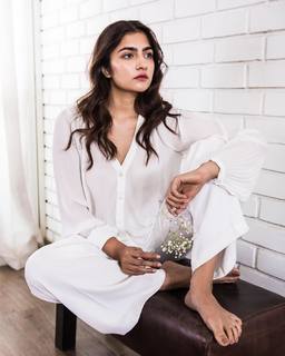 Rukmini Vasanth feet photo thumbnail