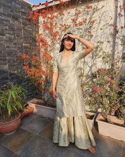 Rukmini Vasanth feet photo thumbnail