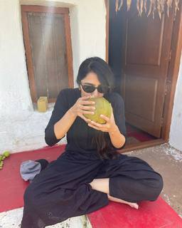 Rukmini Vasanth feet photo thumbnail