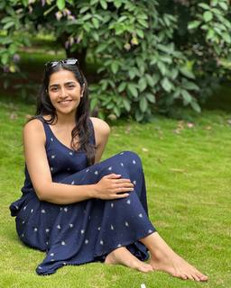 Rukmini Vasanth feet photo thumbnail