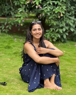 Rukmini Vasanth feet photo thumbnail