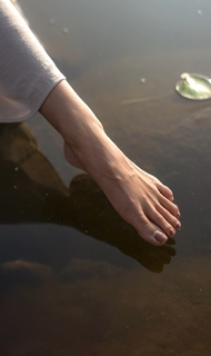 Rukmini Vasanth feet photo thumbnail