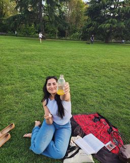 Rukmini Vasanth feet photo thumbnail