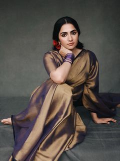 Rukmini Vasanth feet photo thumbnail