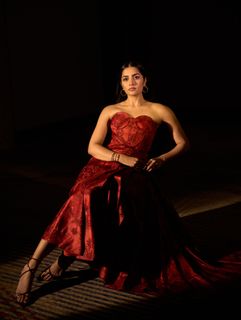 Rukmini Vasanth feet photo 8