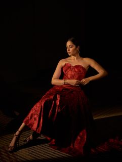 Rukmini Vasanth feet photo 6