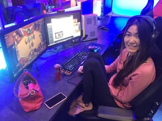Rumay Hafu Wang feet photo 17