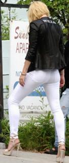 Rumer Willis feet photo thumbnail