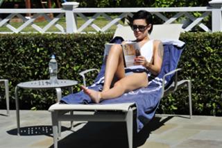 Rumer Willis feet photo thumbnail