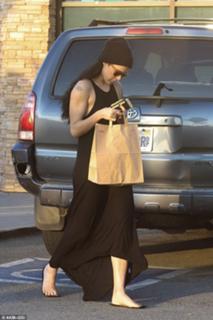 Rumer Willis feet photo thumbnail