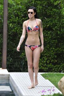 Rumer Willis feet photo thumbnail