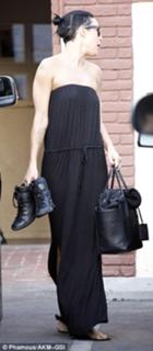 Rumer Willis feet photo thumbnail