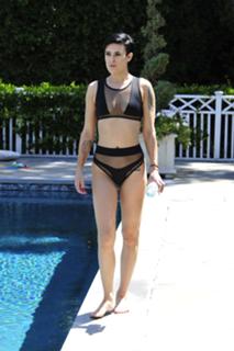 Rumer Willis feet photo thumbnail