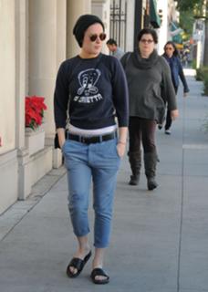 Rumer Willis feet photo thumbnail