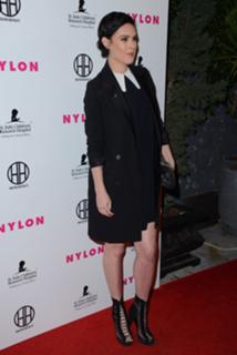 Rumer Willis feet photo thumbnail
