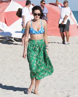 Rumer Willis feet photo thumbnail
