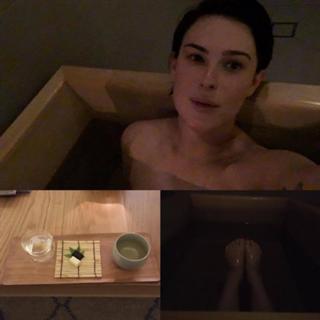 Rumer Willis feet photo thumbnail