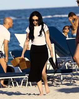 Rumer Willis feet photo thumbnail