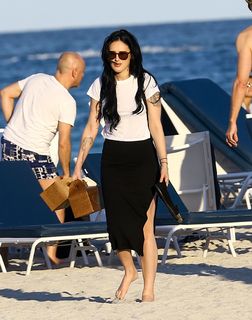 Rumer Willis feet photo thumbnail