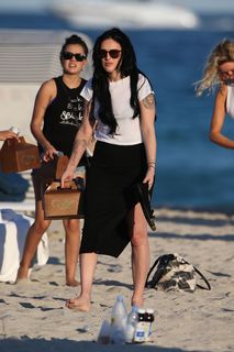 Rumer Willis feet photo thumbnail