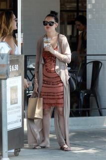 Rumer Willis feet photo thumbnail