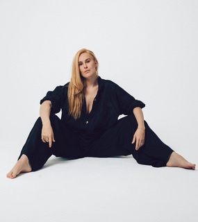 Rumer Willis feet photo thumbnail