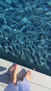 Rumer Willis feet photo thumbnail