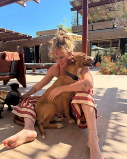 Rumer Willis feet photo thumbnail