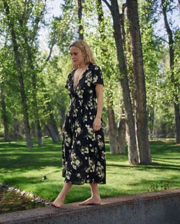 Rumer Willis feet photo thumbnail