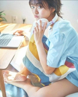 Runa Toyoda feet photo 15