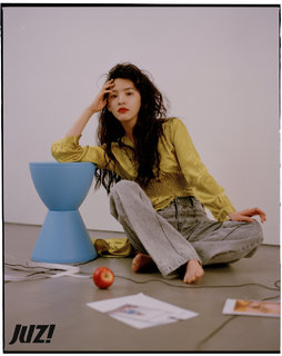 Ruonan Zhang feet photo 3