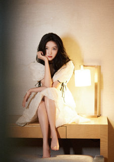 Ruonan Zhang feet photo 5