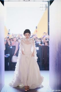 Ruonan Zhang feet photo 6