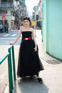 Ruonan Zhang feet photo 4