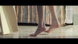 Ruonan Zhang feet photo 14