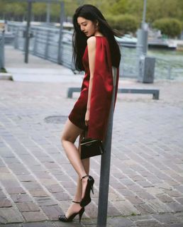Ruonan Zhang feet photo 17