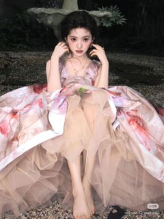 Ruonan Zhang feet photo 1