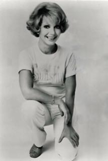 Ruta Lee feet photo 12